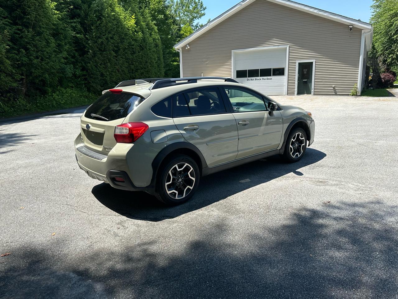 Subaru Crosstrek 5dr CVT 2.0i Limited 2016