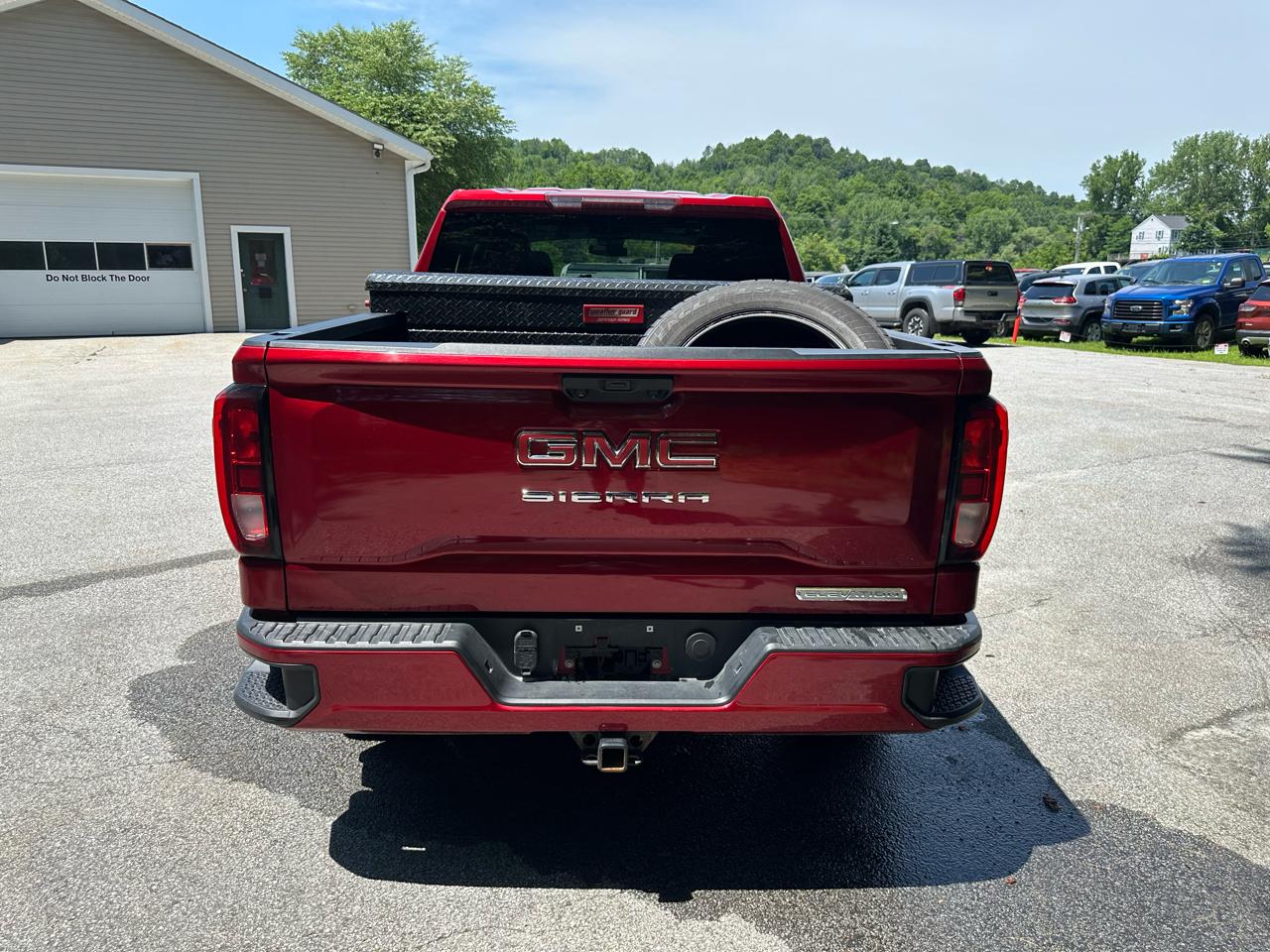 GMC Sierra 1500 4WD Crew Cab 147" Elevation w/3VL 2023
