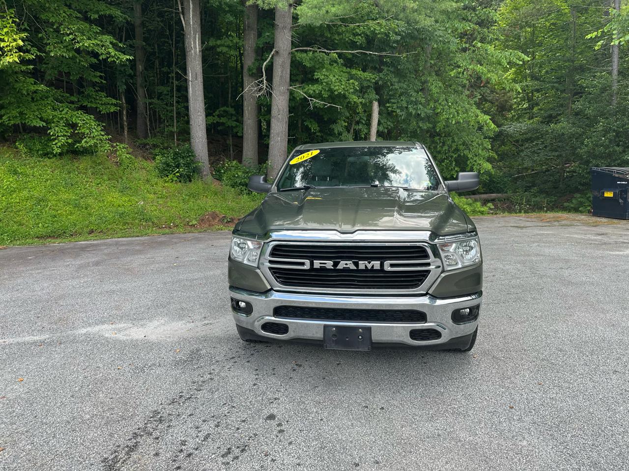 RAM 1500 Big Horn 4x4 Crew Cab 5'7" Box 2021