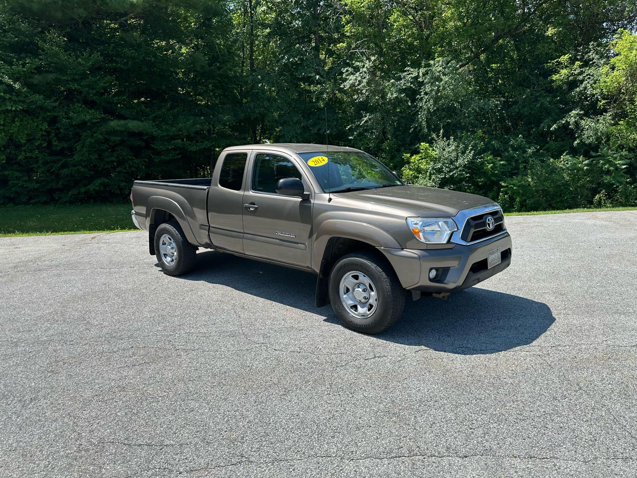 Toyota Tacoma 4WD Access Cab V6 MT (Natl) 2014