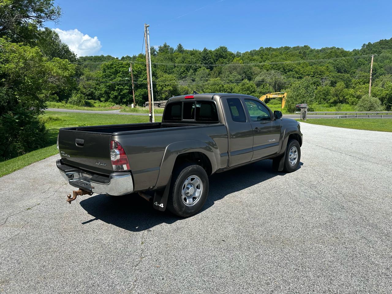 Toyota Tacoma 4WD Access Cab V6 MT (Natl) 2014