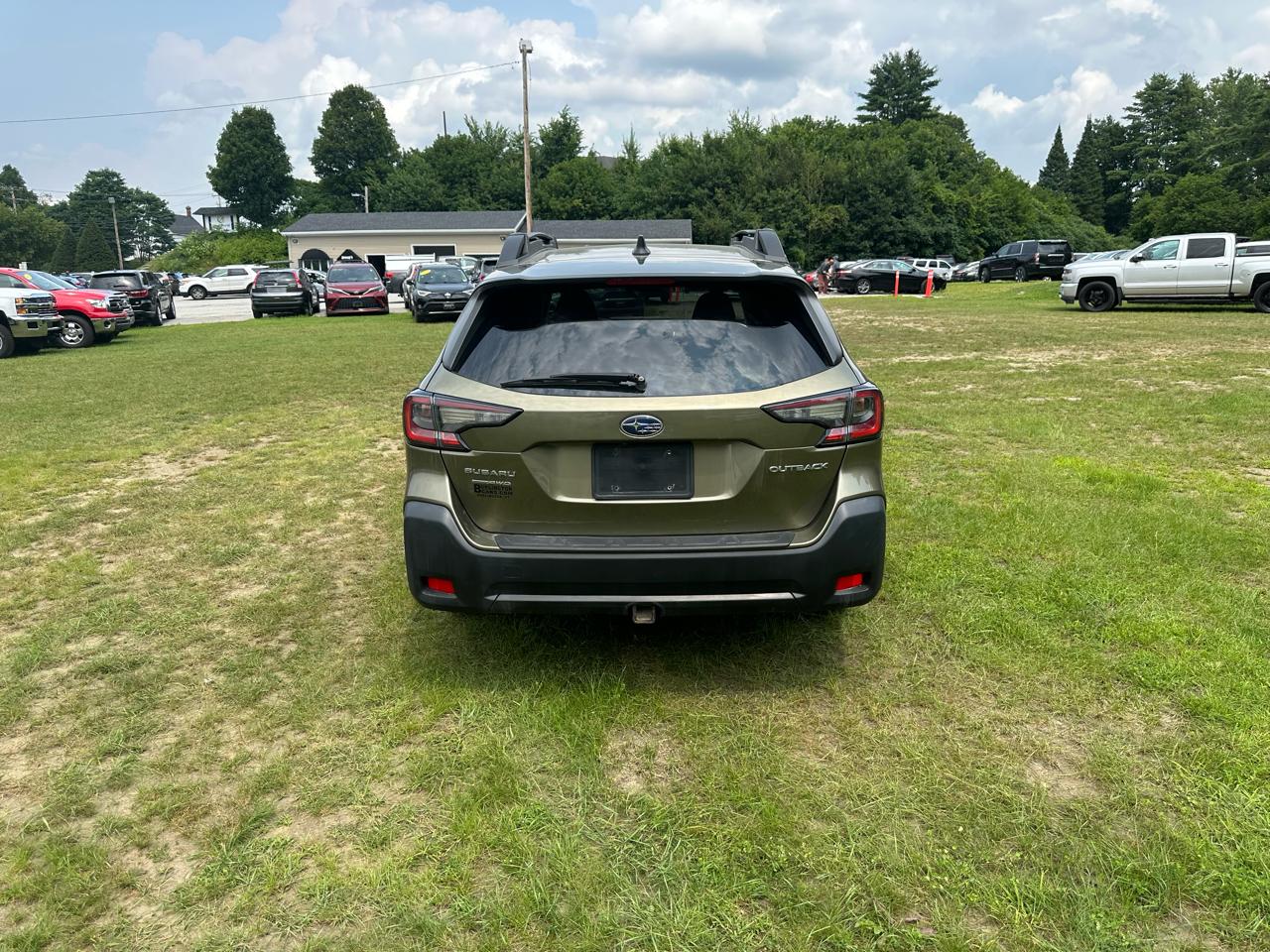 Subaru Outback Premium AWD 2024