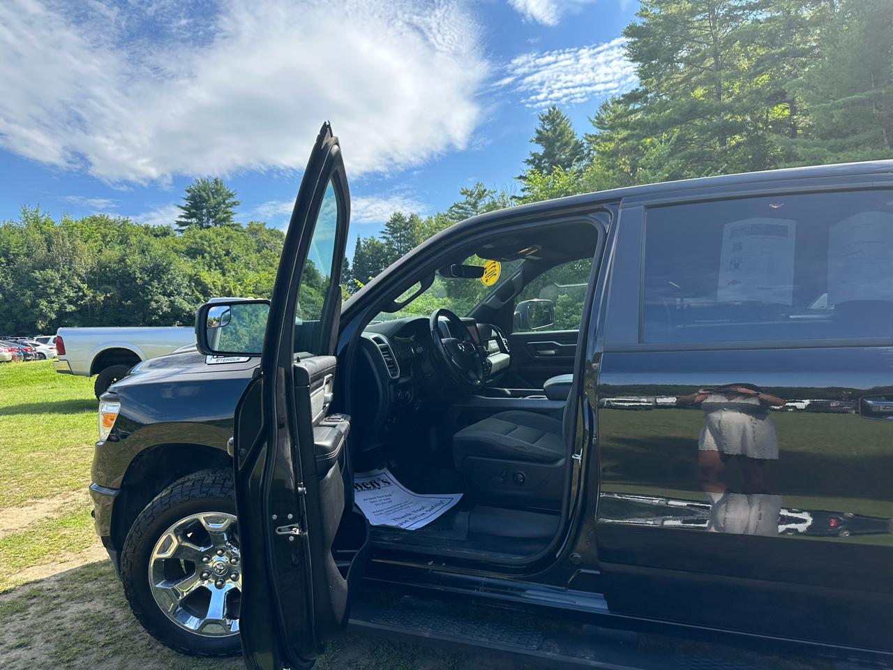 RAM 1500 4WD Crew Cab 140.5" Big Horn 2022