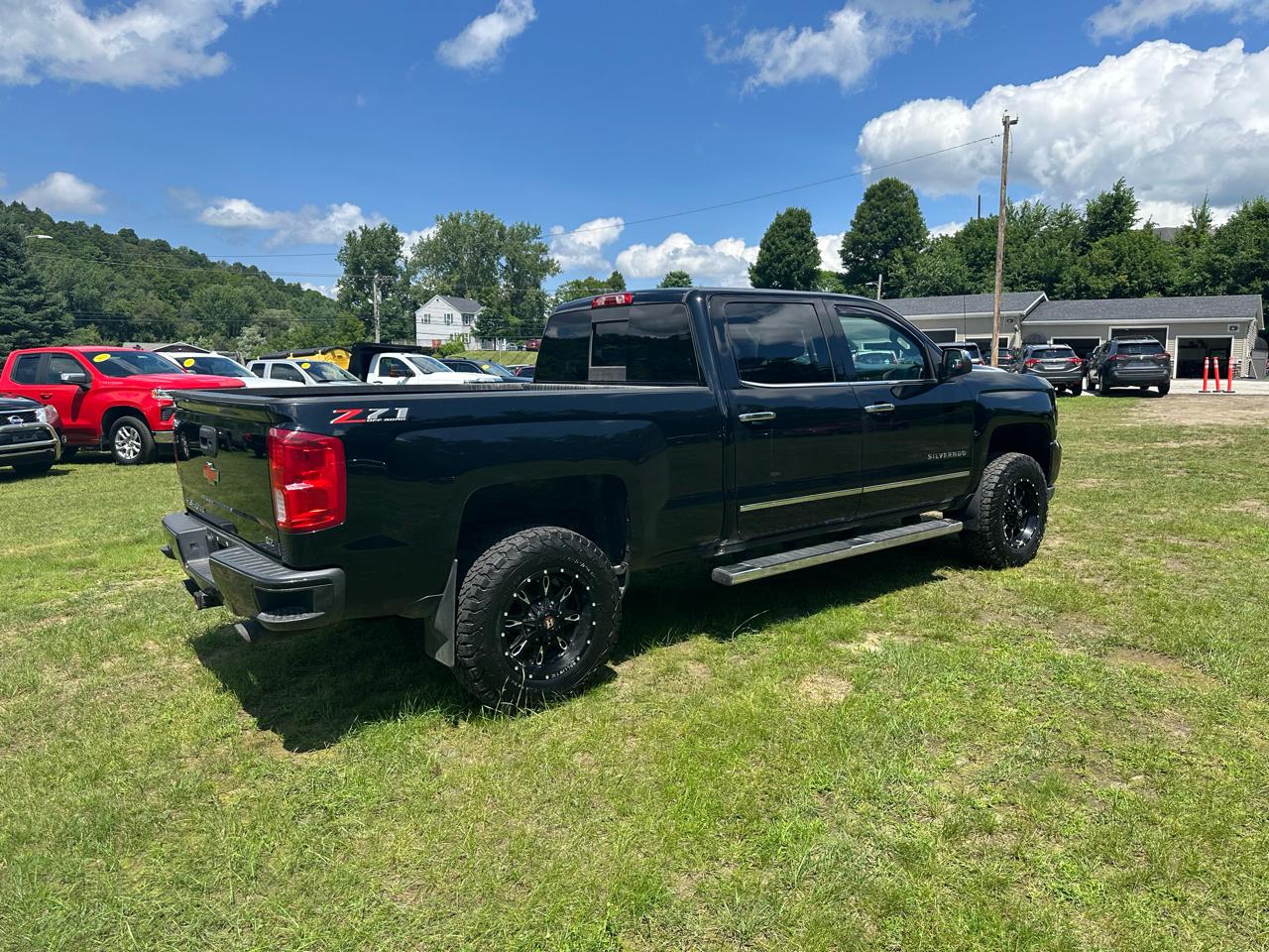 Chevrolet Silverado 1500 4WD Crew Cab 153.0" LTZ w/2LZ 2018