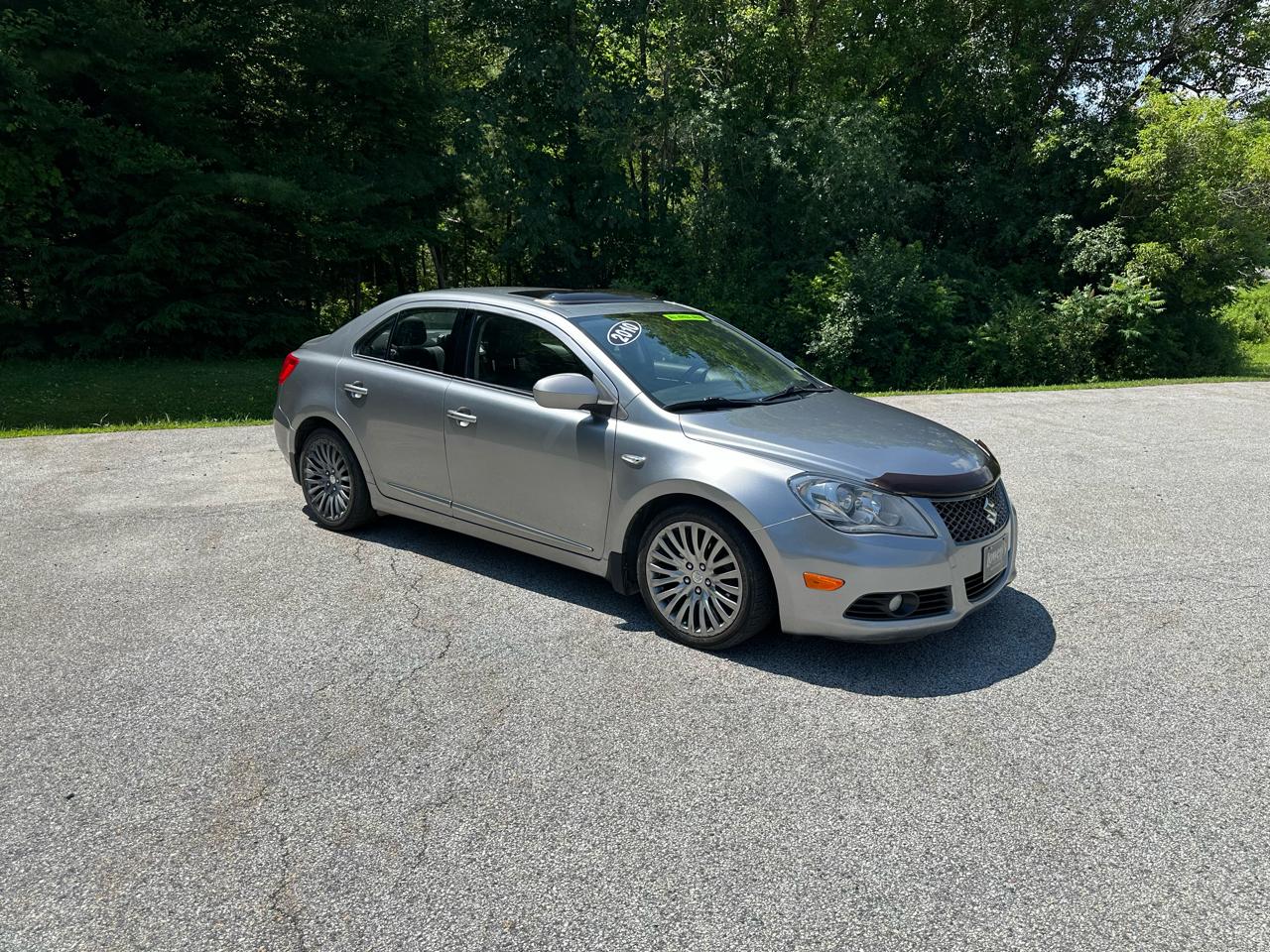 Suzuki Kizashi 4dr Sdn CVT AWD SLS 2010