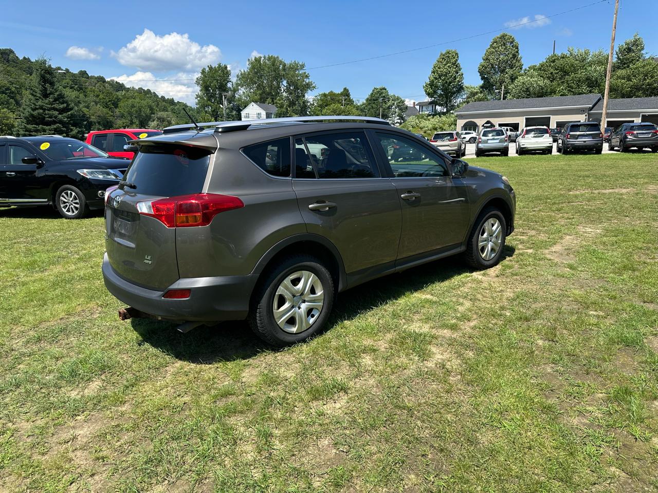 Toyota RAV4 AWD 4dr LE (Natl) 2015