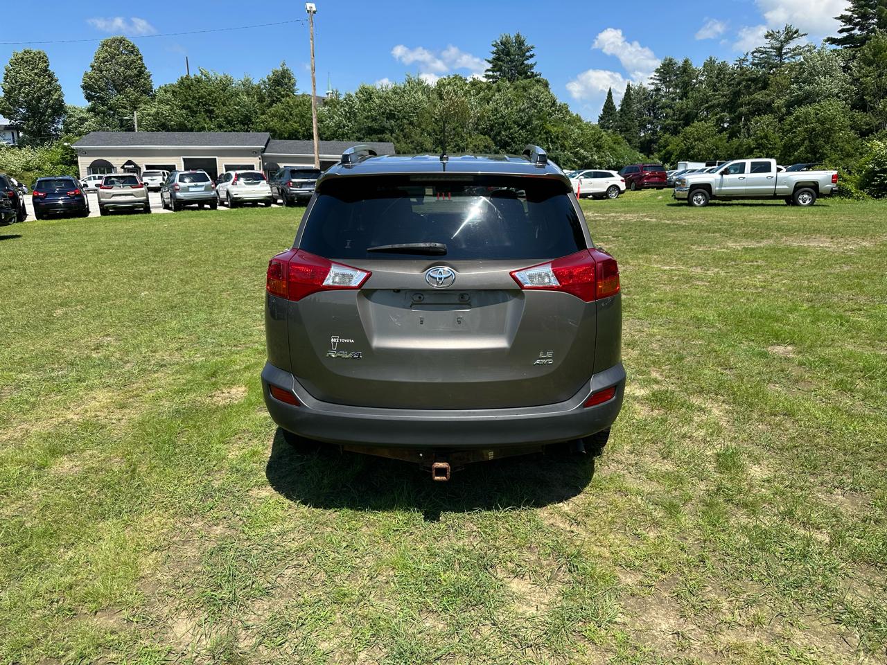 Toyota RAV4 AWD 4dr LE (Natl) 2015