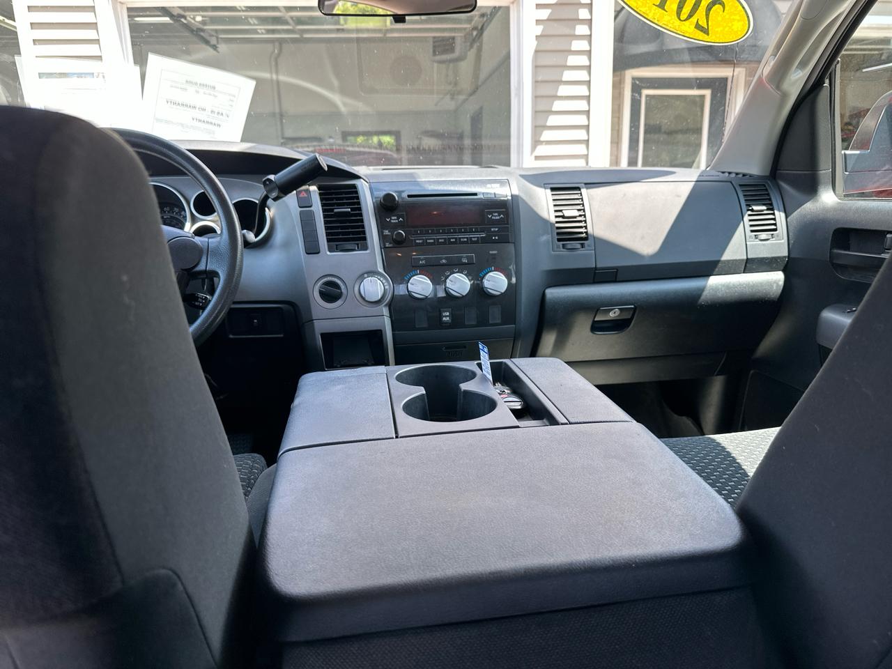 Toyota Tundra 4WD Truck Double Cab 5.7L V8 6-Spd AT (Natl) 2013