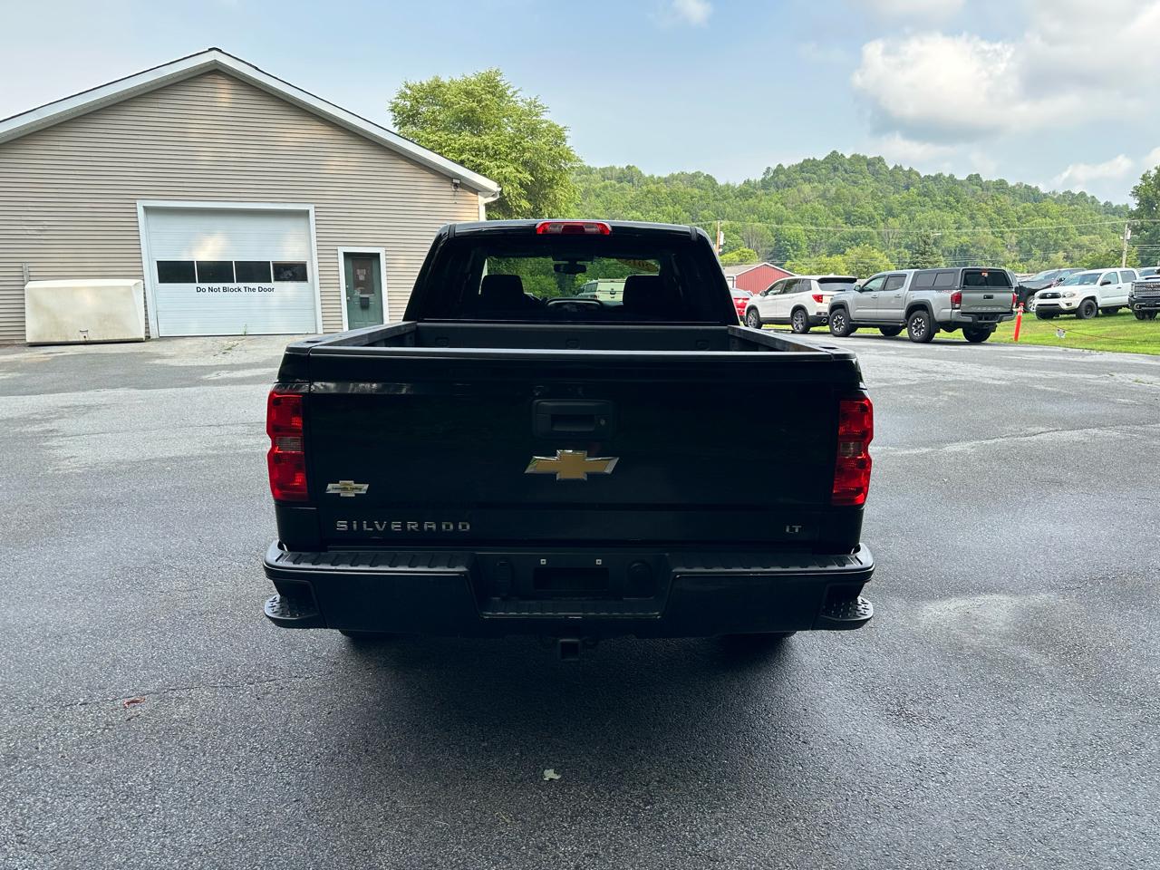 Chevrolet Silverado 1500 4WD Crew Cab 143.5" LT w/2LT 2018