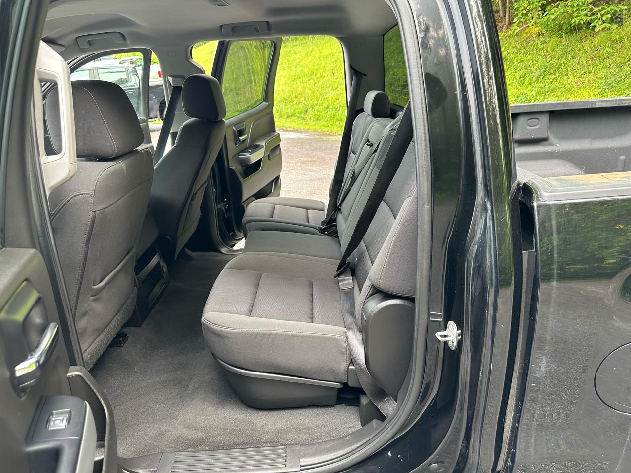 Chevrolet Silverado 1500 4WD Crew Cab 143.5" LT w/2LT 2018