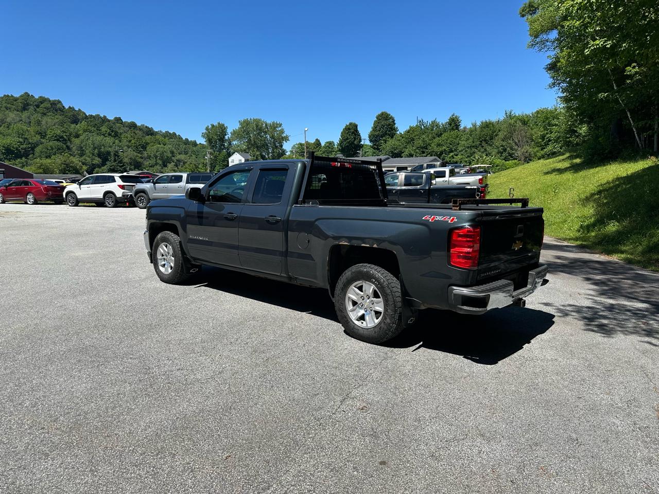 Chevrolet Silverado 1500 4WD Double Cab 143.5" LT w/1LT 2017