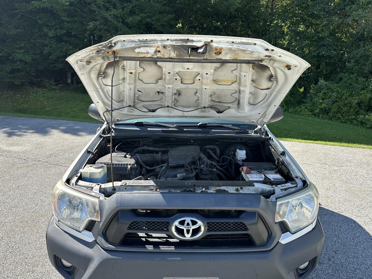 Toyota Tacoma 4WD Reg Cab I4 MT (Natl) 2014