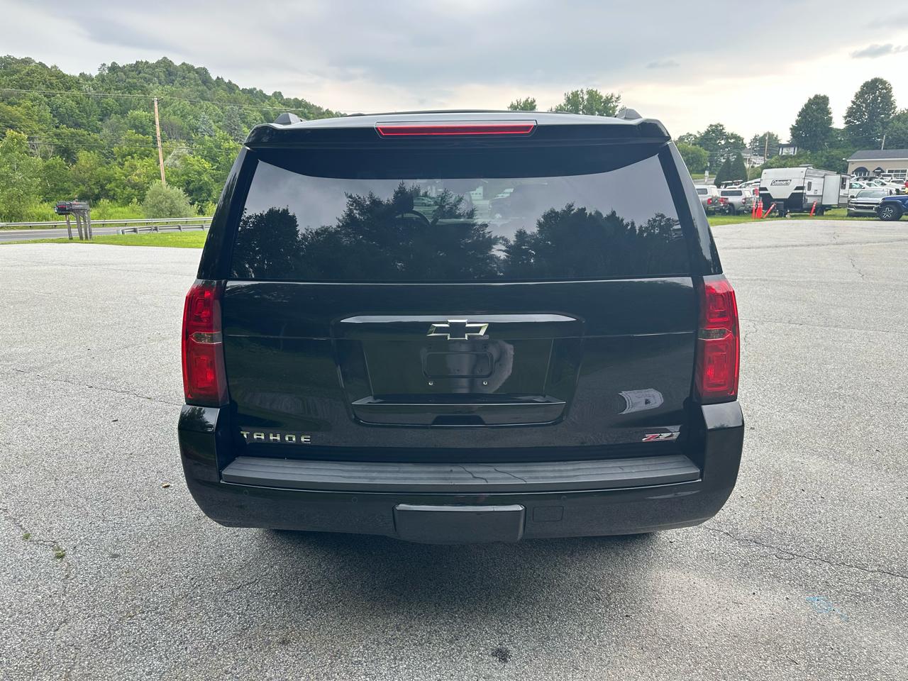 Chevrolet Tahoe 4WD 4dr LT 2019