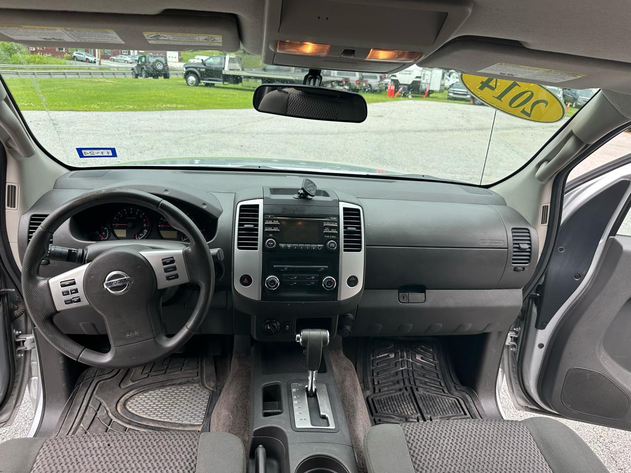 Nissan Frontier 4WD King Cab Auto SV 2014