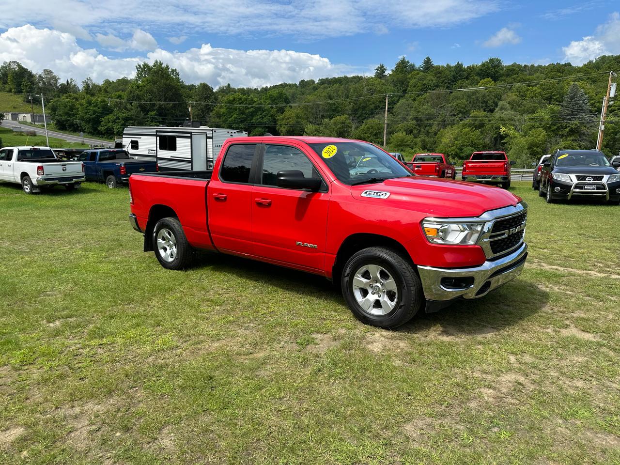 RAM 1500 Big Horn 4x4 Quad Cab 6'4" Box 2022