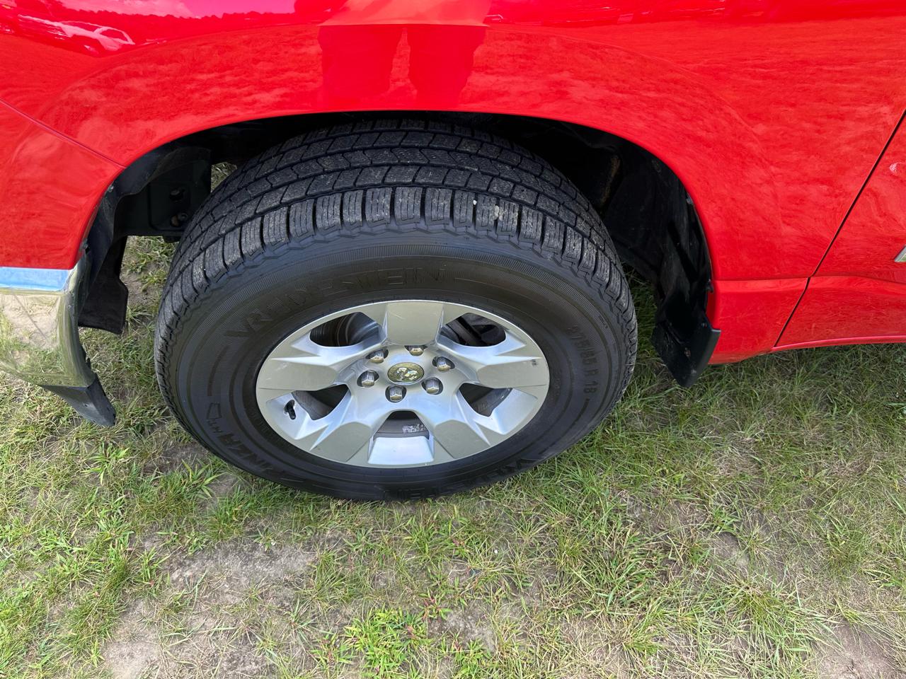 RAM 1500 Big Horn 4x4 Quad Cab 6'4" Box 2022