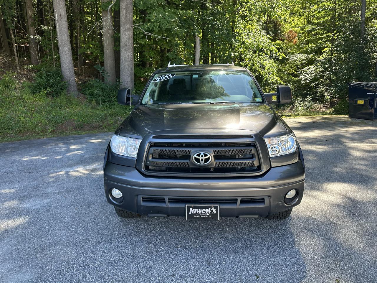 Toyota Tundra 4WD Truck Dbl 5.7L V8 6-Spd AT (Natl) 2011