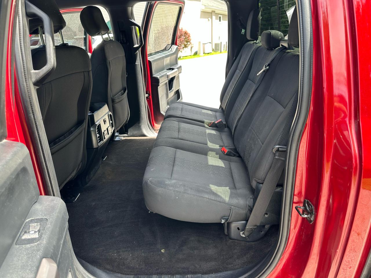 Ford F-150 4WD SuperCab 133" XLT 2019