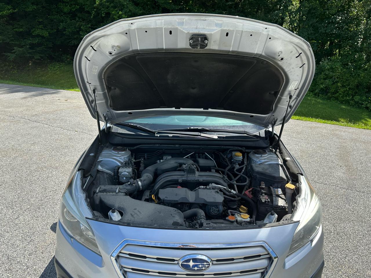 Subaru Outback 4dr Wgn 2.5i Limited PZEV 2015