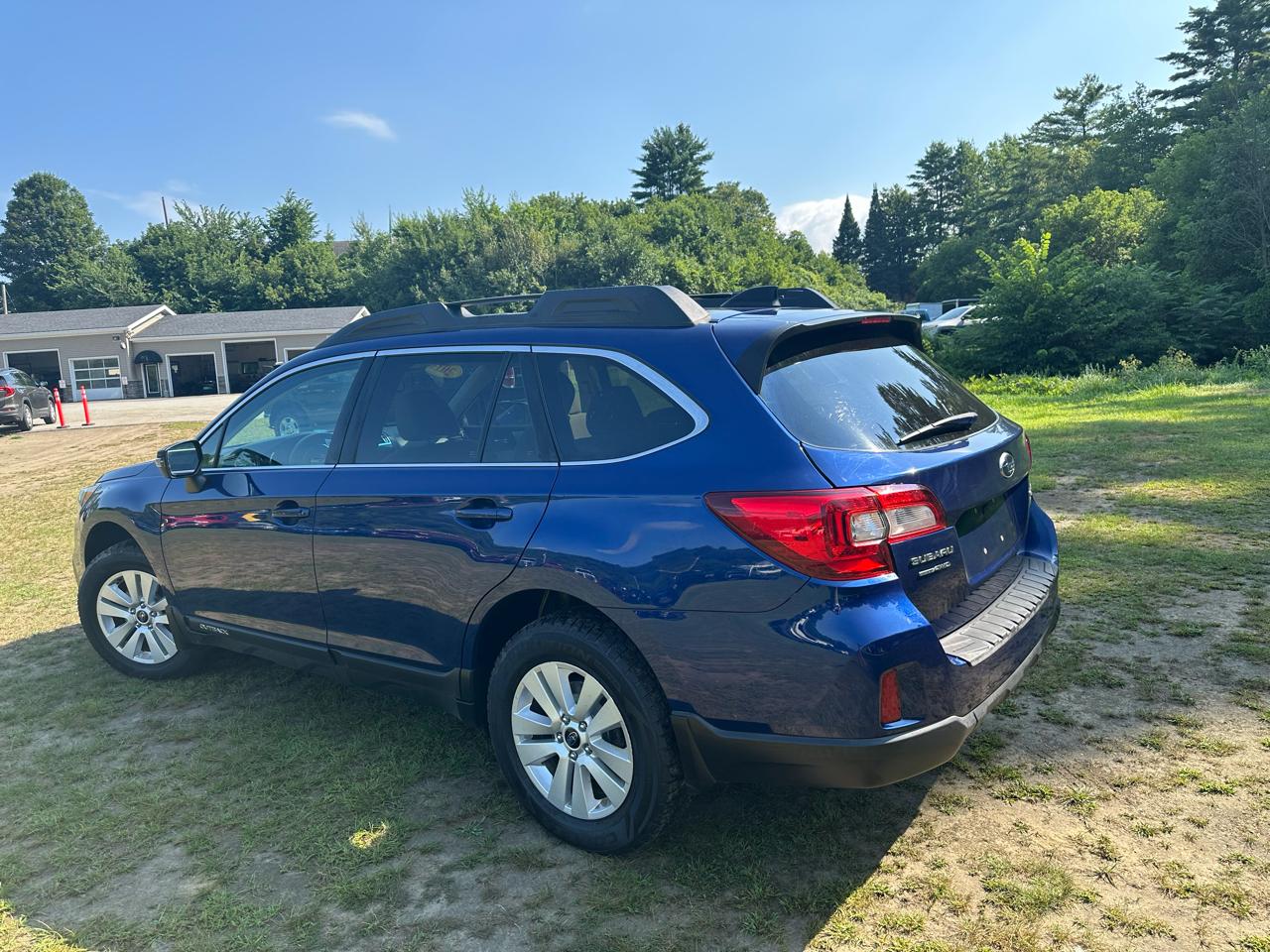 Subaru Outback 4dr Wgn 2.5i Premium PZEV 2016