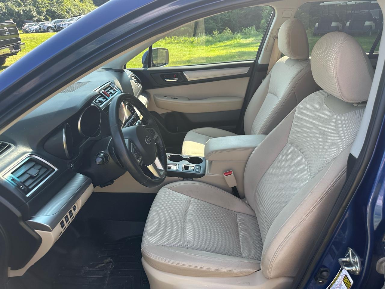 Subaru Outback 4dr Wgn 2.5i Premium PZEV 2016