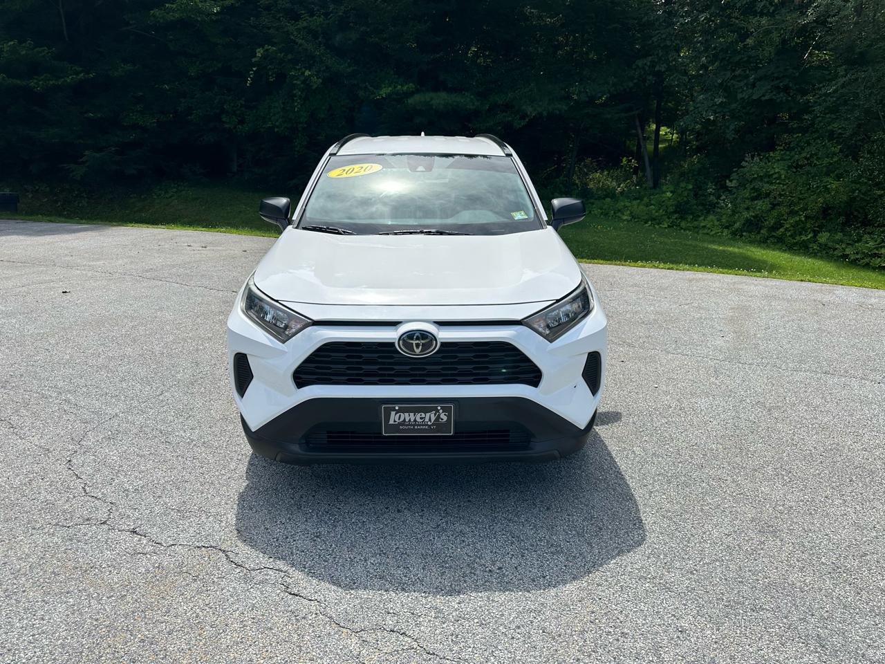 Toyota RAV4 LE AWD (Natl) 2020