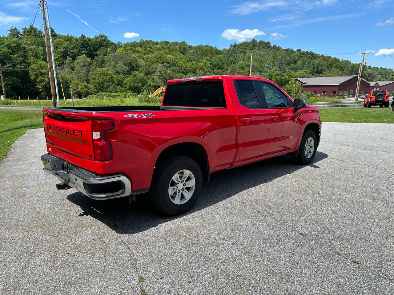 Chevrolet Silverado 1500 4WD Double Cab 147" LT w/1LT 2021