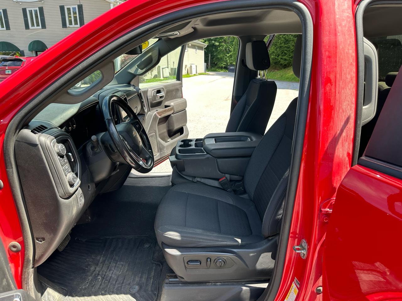 Chevrolet Silverado 1500 4WD Double Cab 147" LT w/1LT 2021