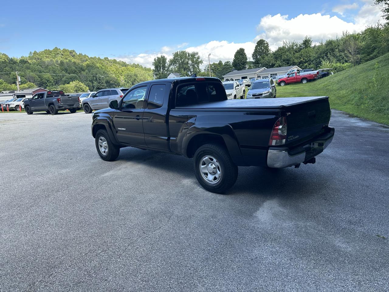 Toyota Tacoma 4WD Access Cab V6 AT (Natl) 2015