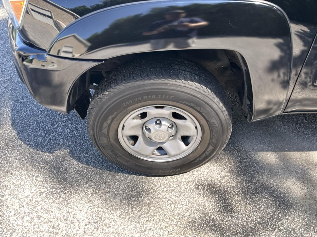 Toyota Tacoma 4WD Access Cab V6 AT (Natl) 2015