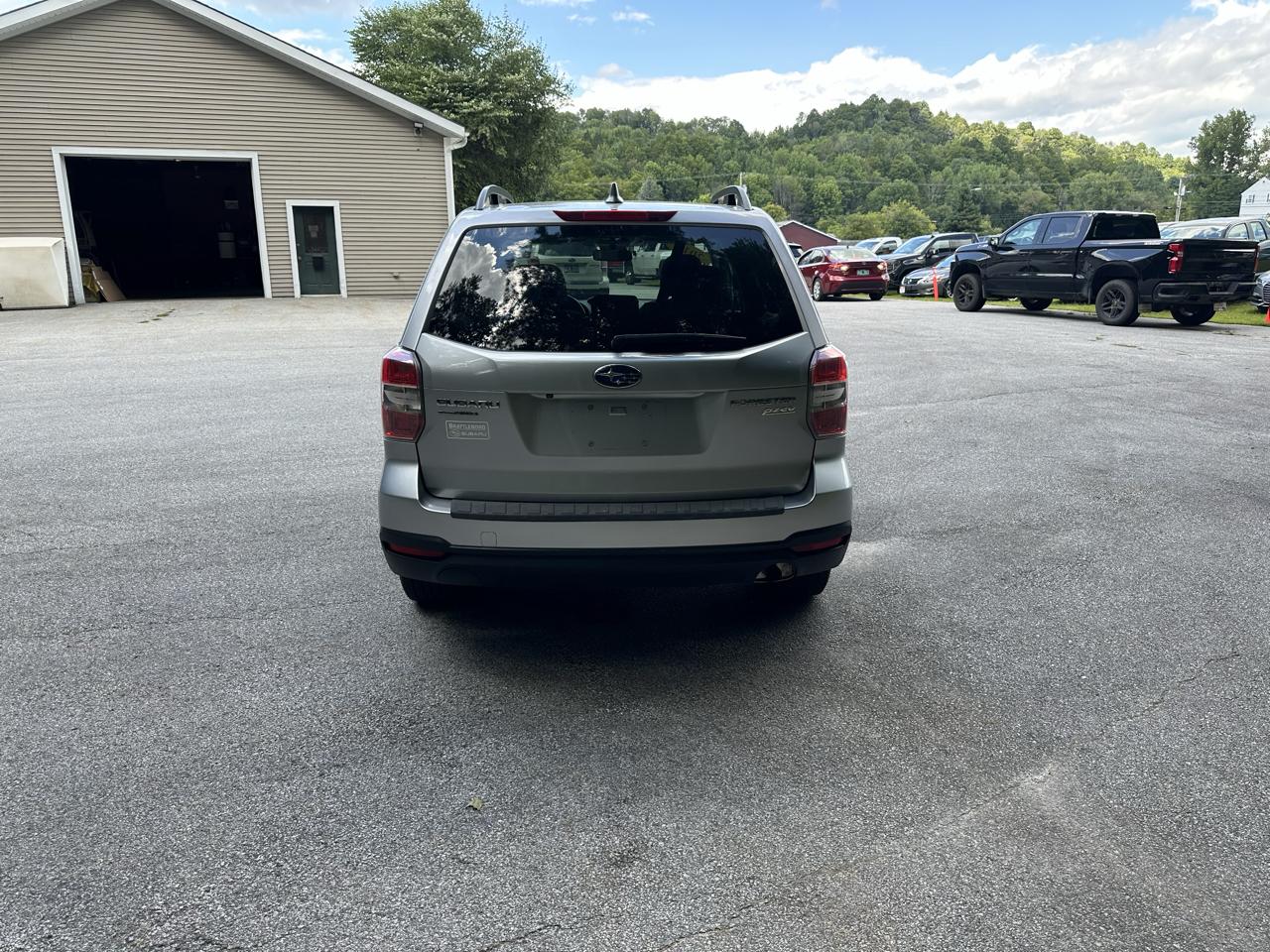 Subaru Forester 4dr CVT 2.5i Premium PZEV 2016