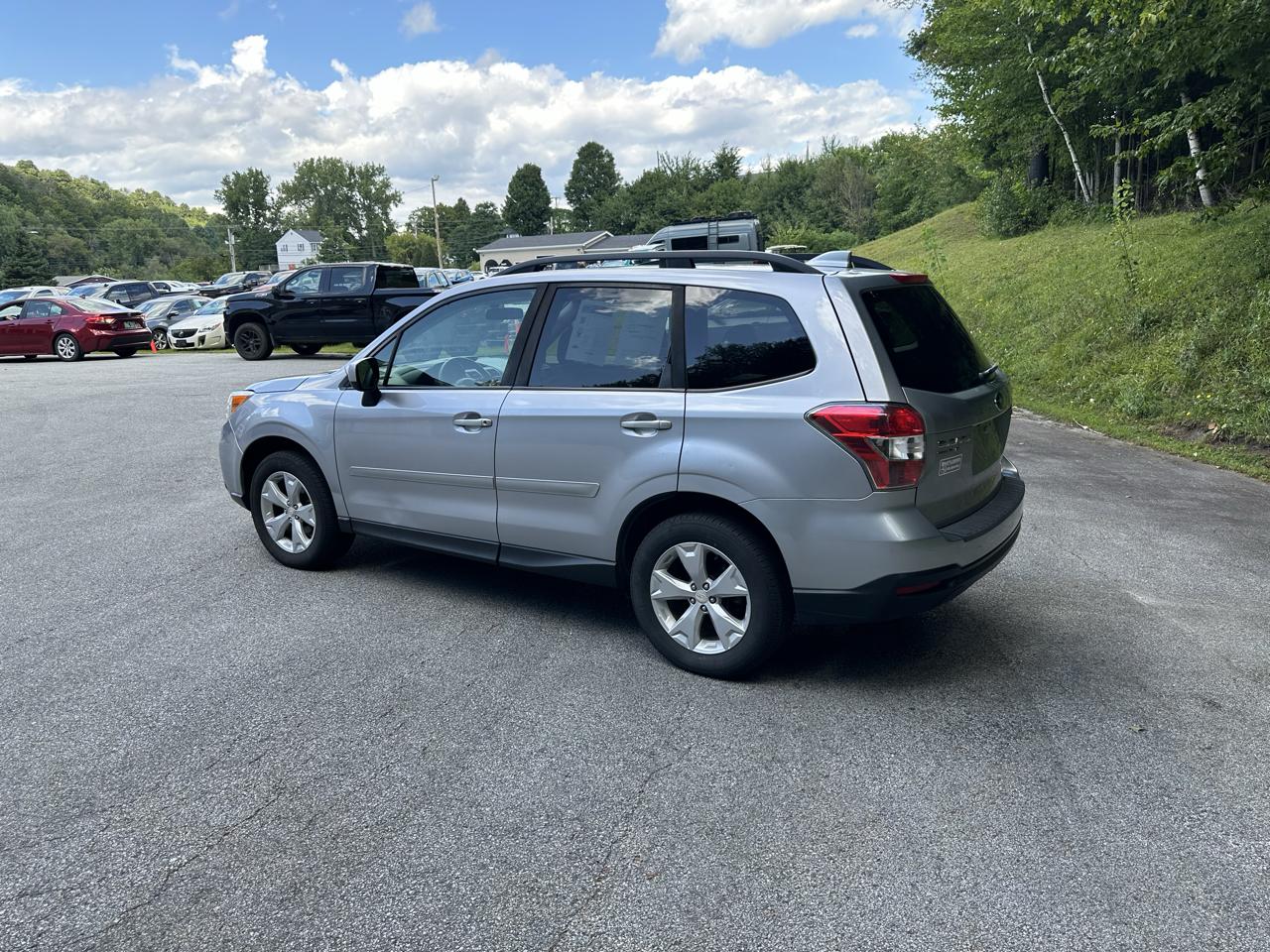 Subaru Forester 4dr CVT 2.5i Premium PZEV 2016
