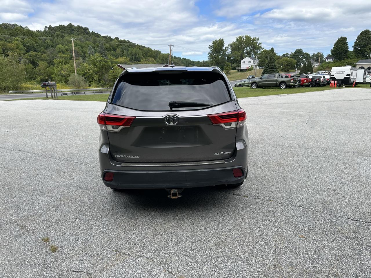 Toyota Highlander XLE V6 AWD (Natl) 2018