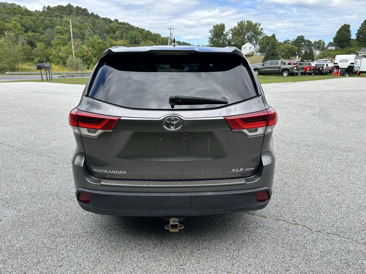 Toyota Highlander XLE V6 AWD (Natl) 2018