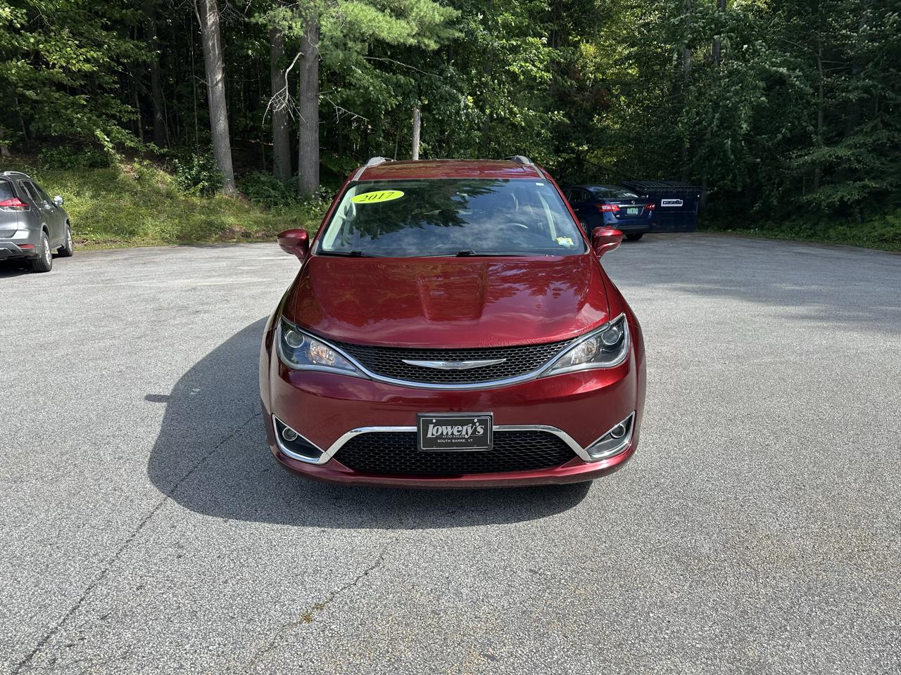 Chrysler Pacifica Touring-L FWD 2017
