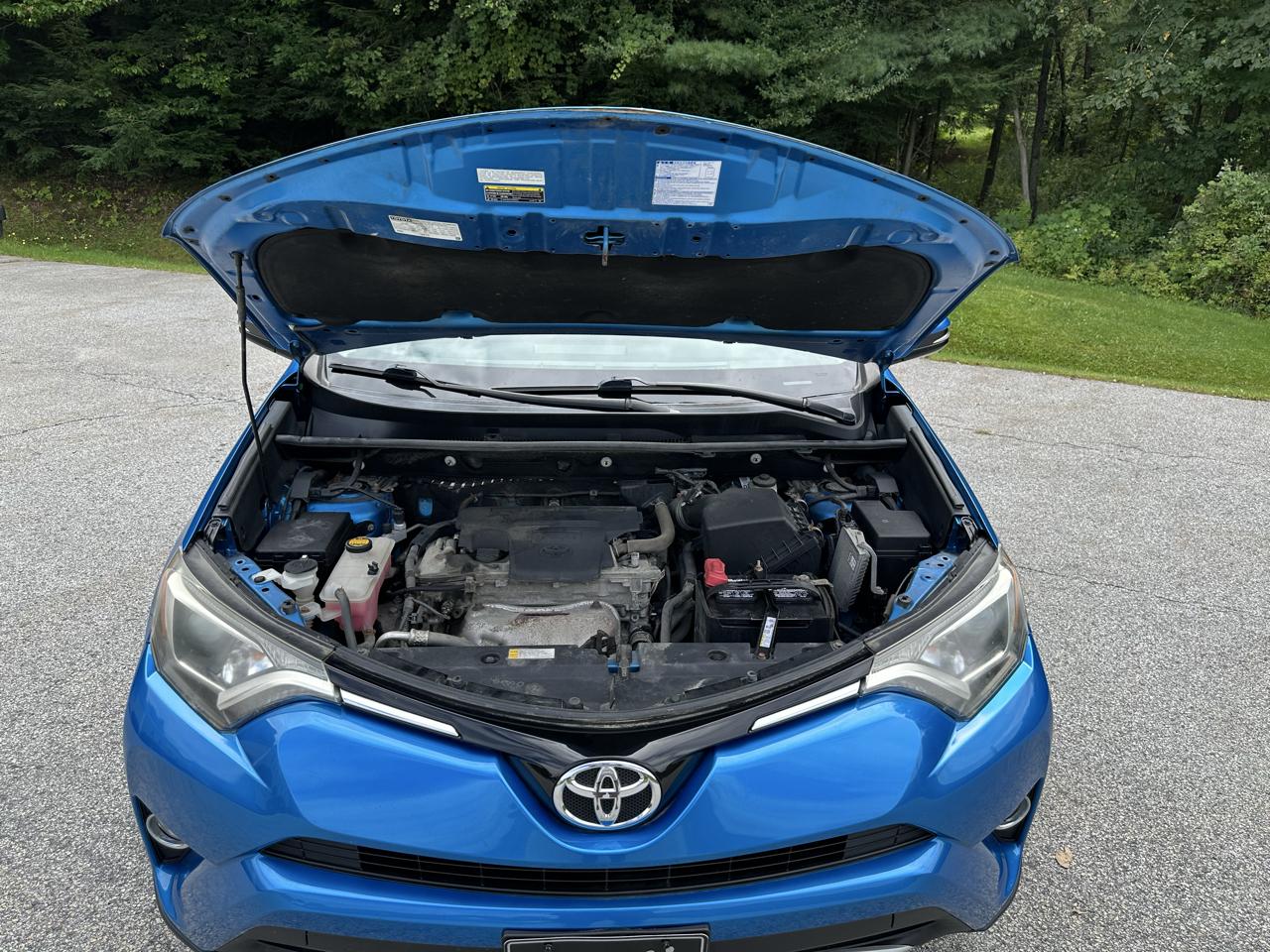 Toyota RAV4 AWD 4dr XLE (Natl) 2016