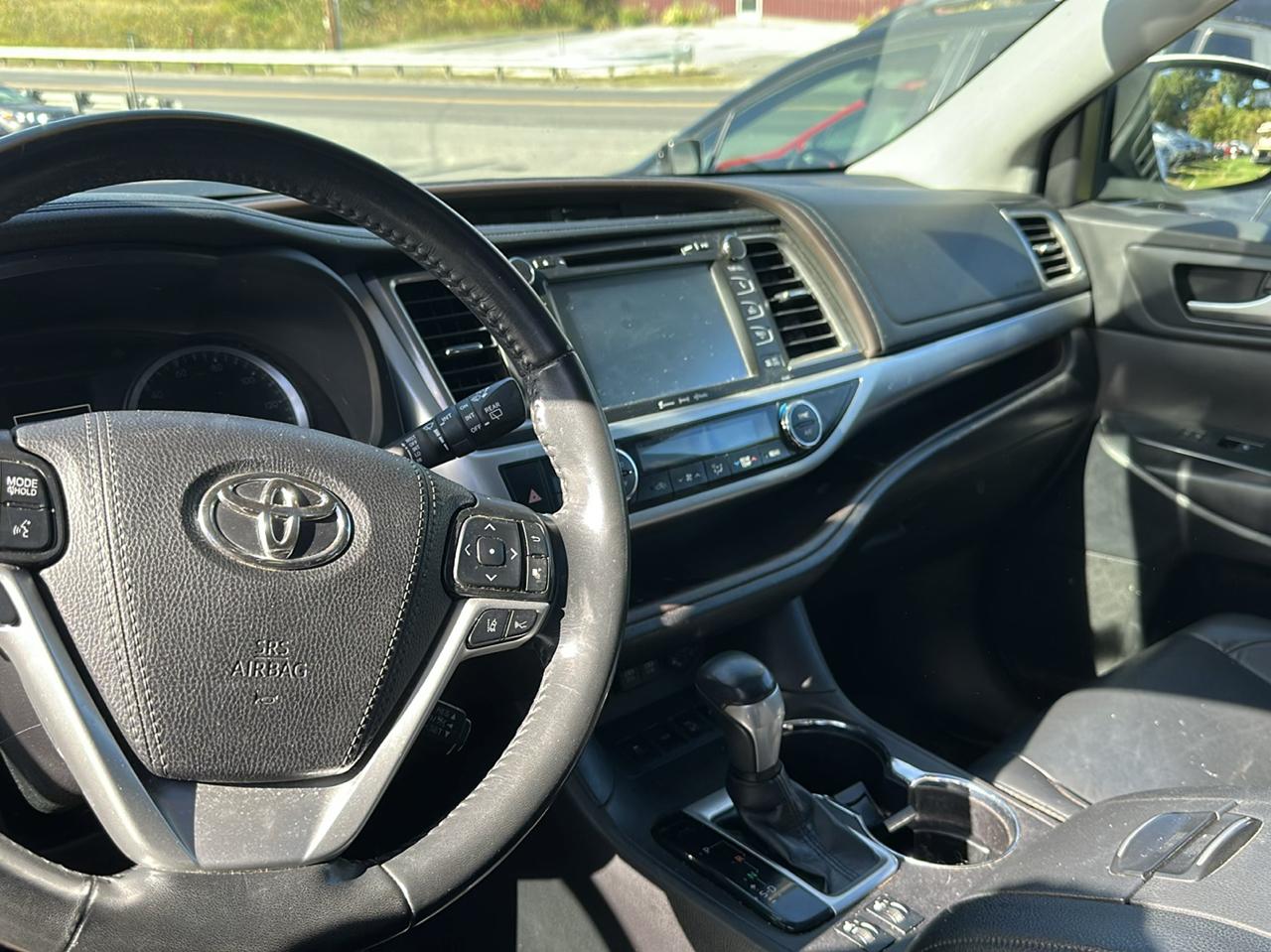 Toyota Highlander XLE V6 AWD (Natl) 2019
