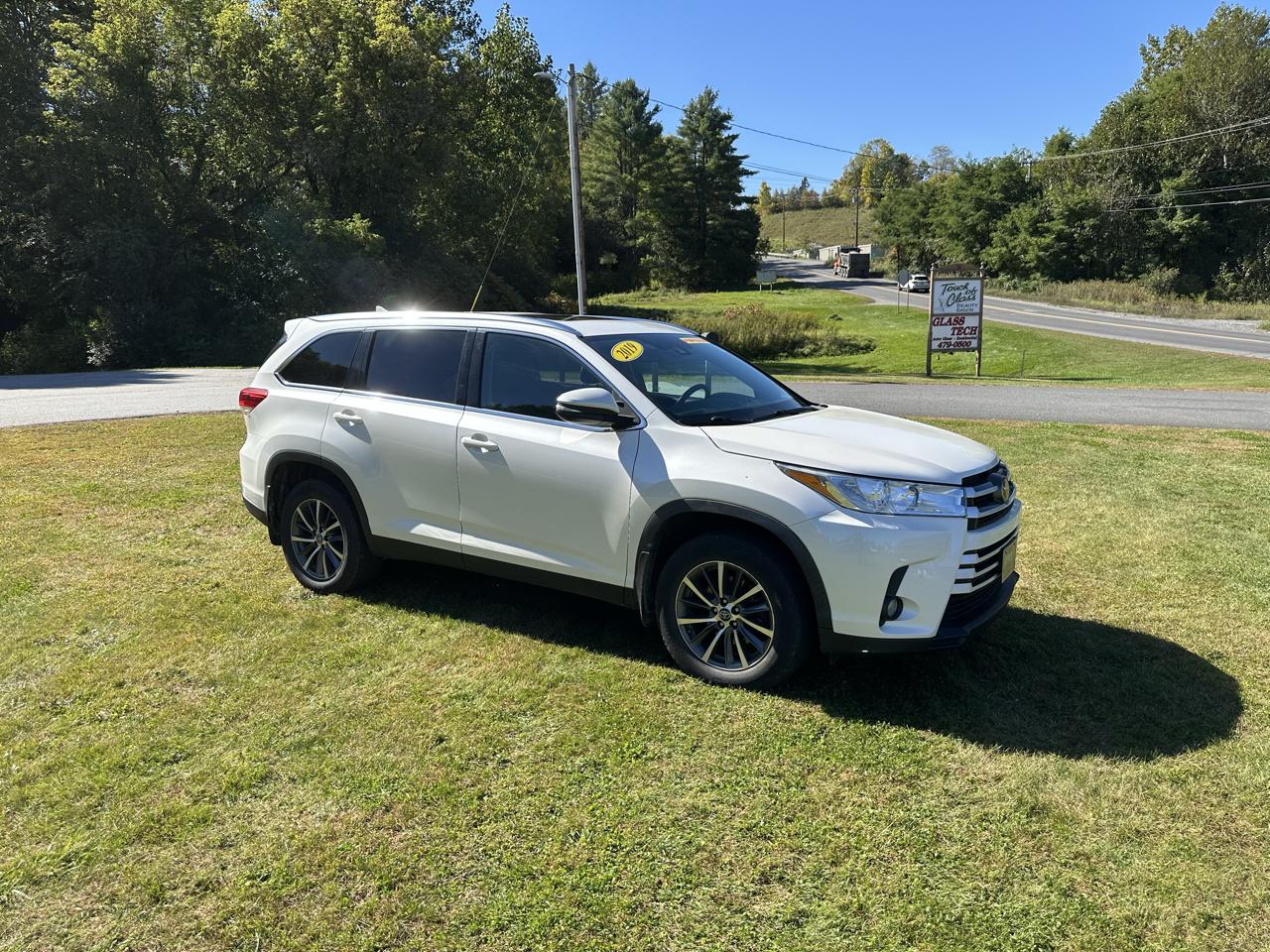 Toyota Highlander XLE V6 AWD (Natl) 2019