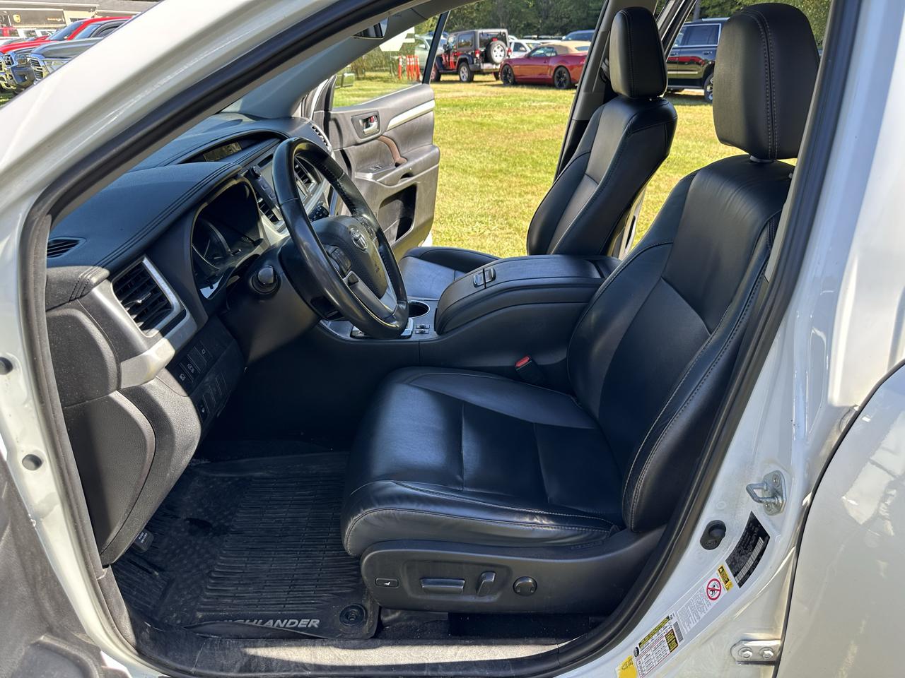 Toyota Highlander XLE V6 AWD (Natl) 2019