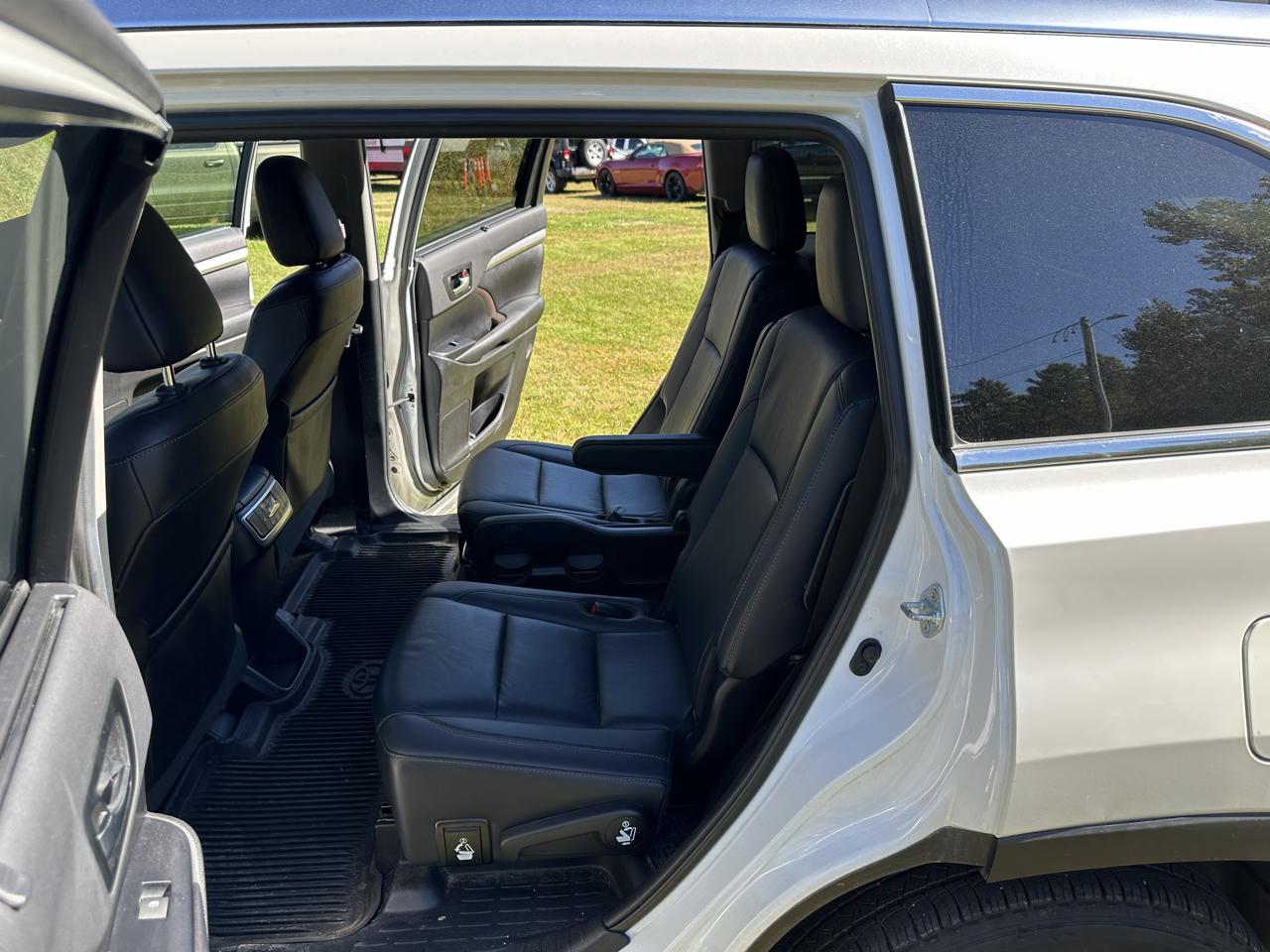 Toyota Highlander XLE V6 AWD (Natl) 2019