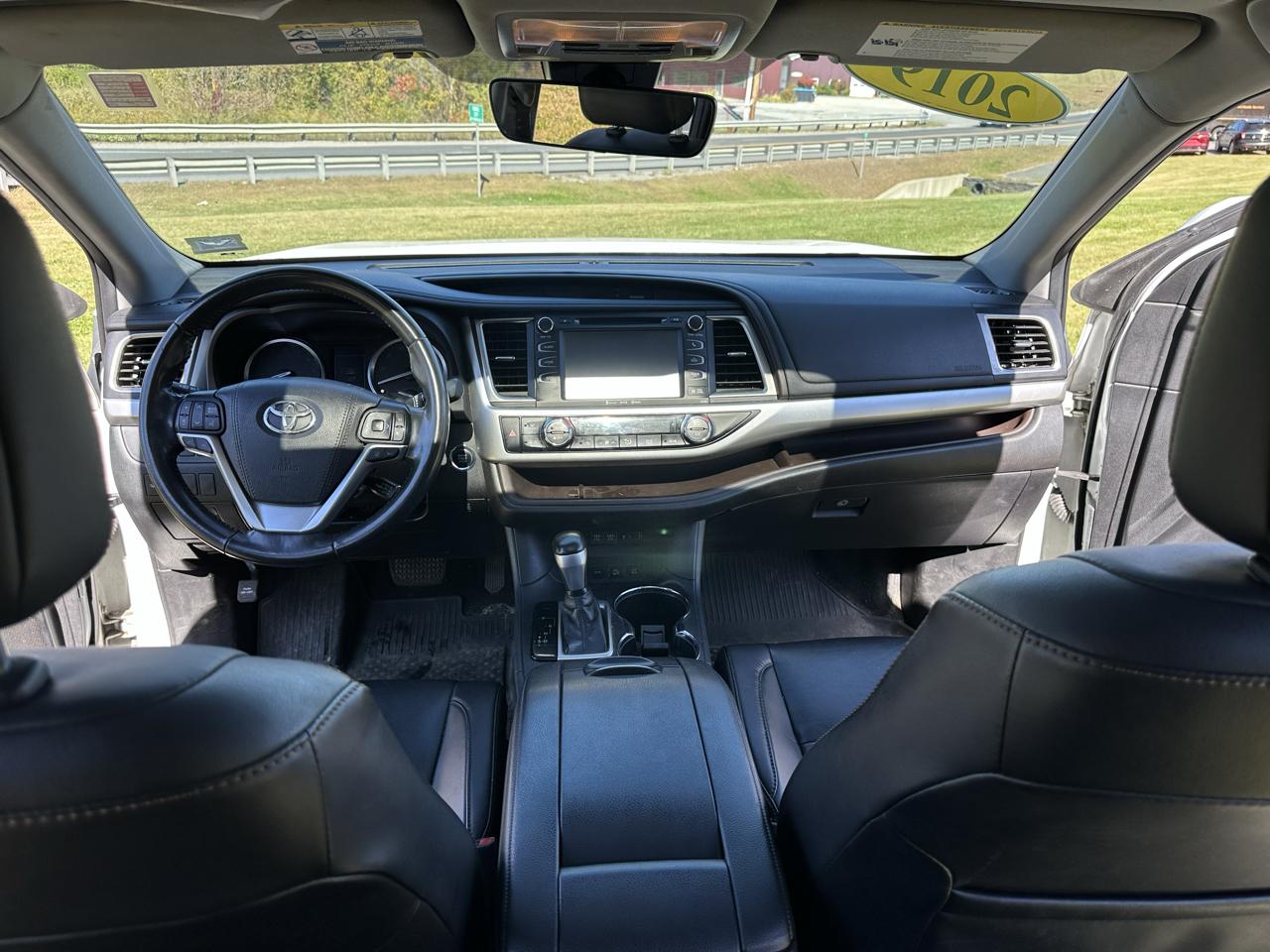 Toyota Highlander XLE V6 AWD (Natl) 2019