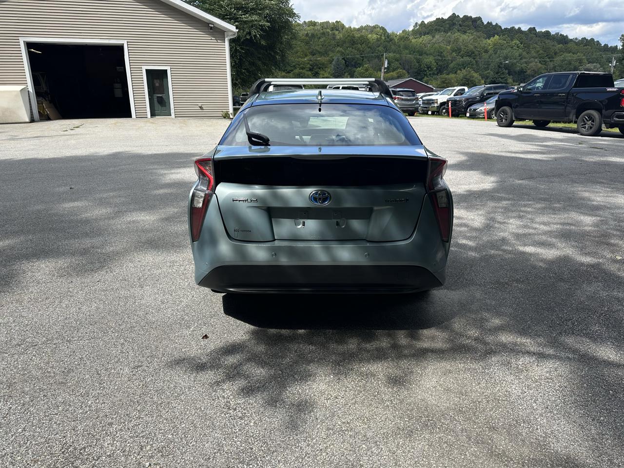Toyota Prius Three Touring (Natl) 2017