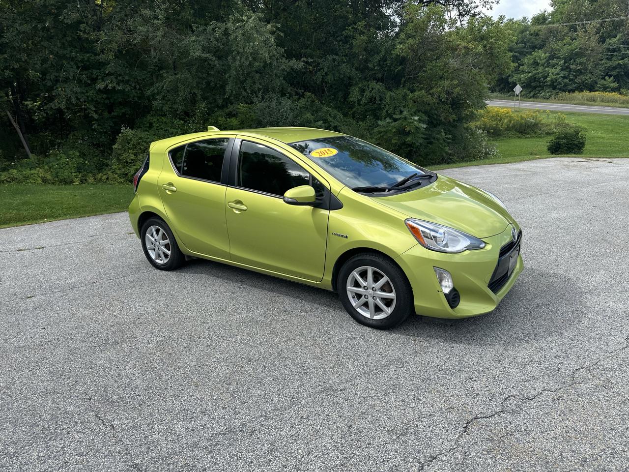 Toyota Prius c 5dr HB Three (Natl) 2015