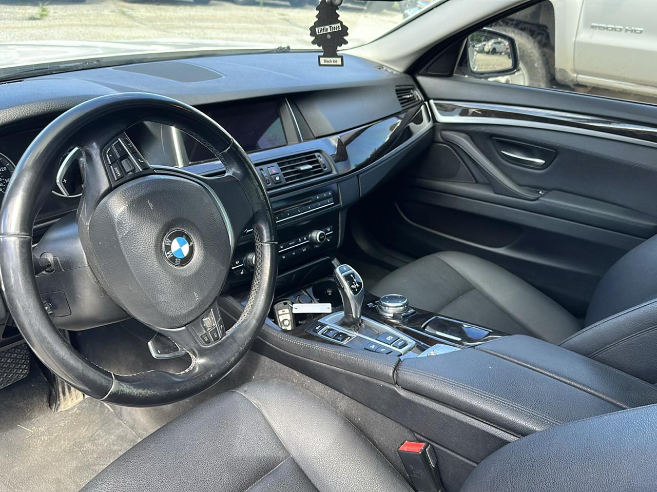 BMW 5 Series 4dr Sdn 528i xDrive AWD 2016