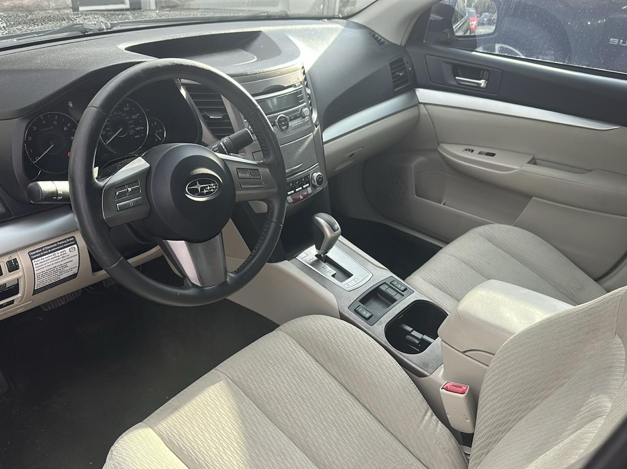 Subaru Legacy 4dr Sdn H4 Auto 2.5i Prem AWP 2011
