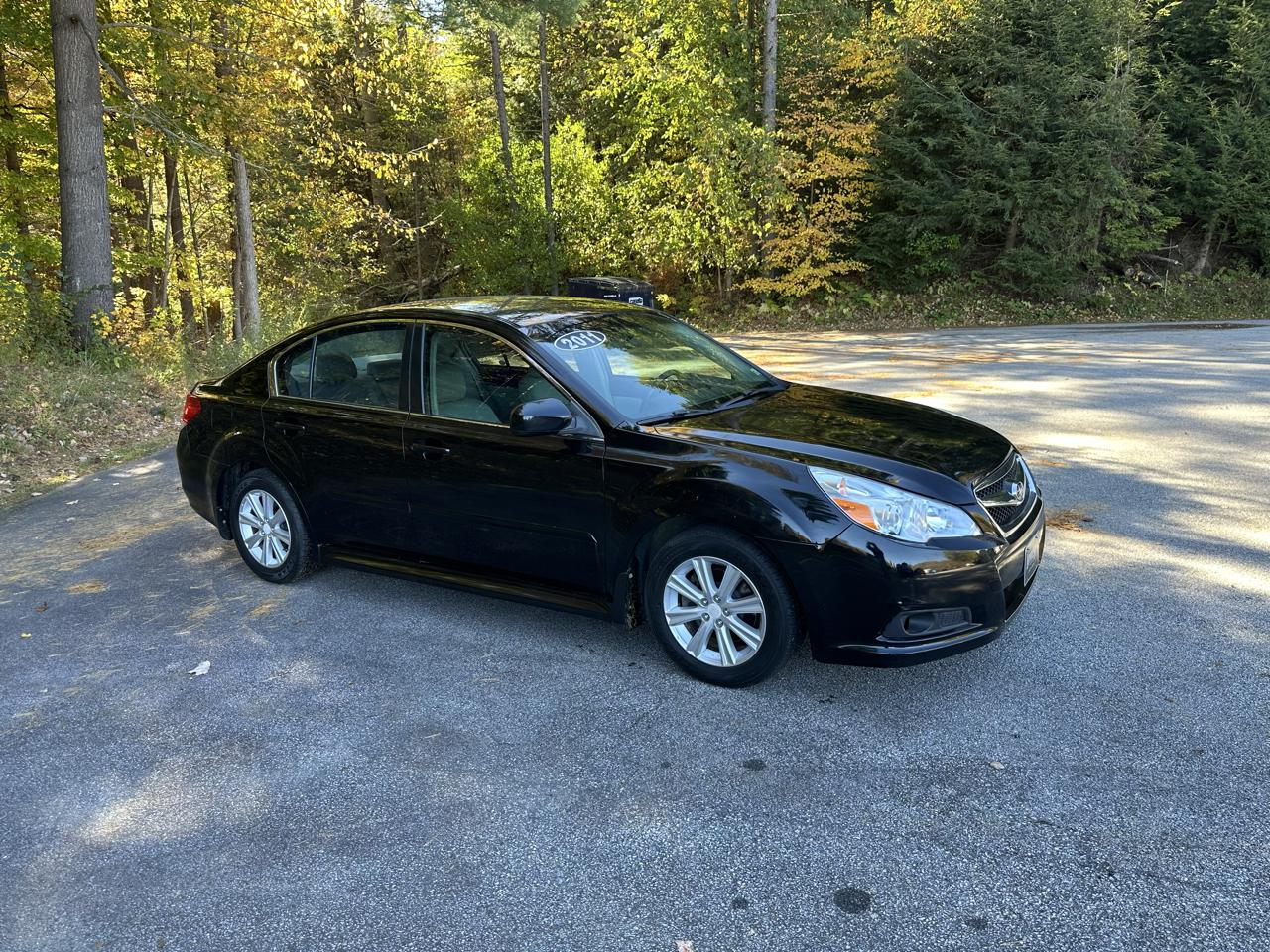 Subaru Legacy 4dr Sdn H4 Auto 2.5i Prem AWP 2011