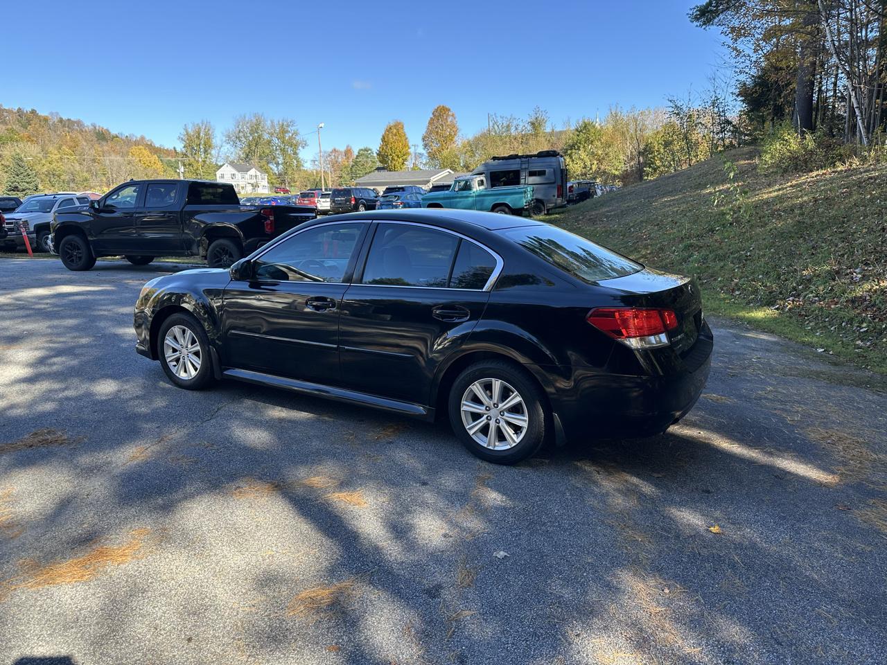 Subaru Legacy 4dr Sdn H4 Auto 2.5i Prem AWP 2011