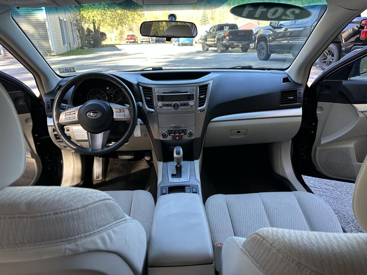 Subaru Legacy 4dr Sdn H4 Auto 2.5i Prem AWP 2011