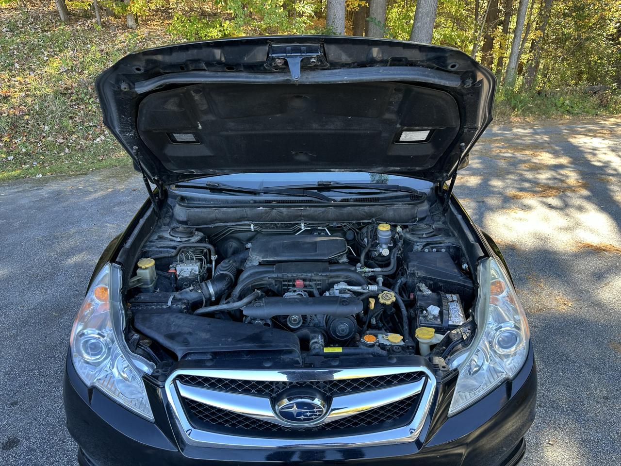 Subaru Legacy 4dr Sdn H4 Auto 2.5i Prem AWP 2011