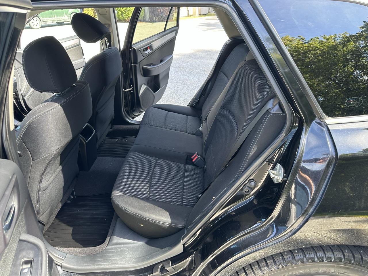 Subaru Outback 4dr Wgn 2.5i Premium PZEV 2015